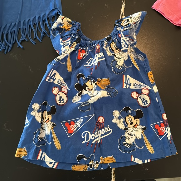 Lot of 4 2T Dodgers T-shirts - Picture 3 of 5